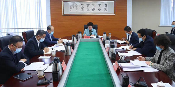 教育厅召开党组（扩大）会议 深入学习贯彻自治区第十一次党代会精神  