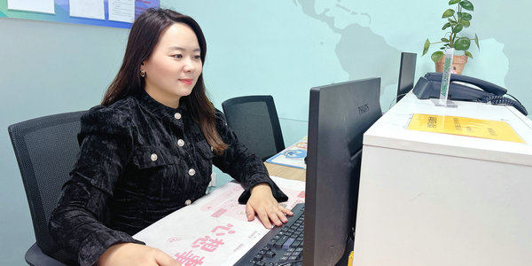 党建引领·榜样同行 | 赵红艳：十年耕耘路 匠心育芬芳