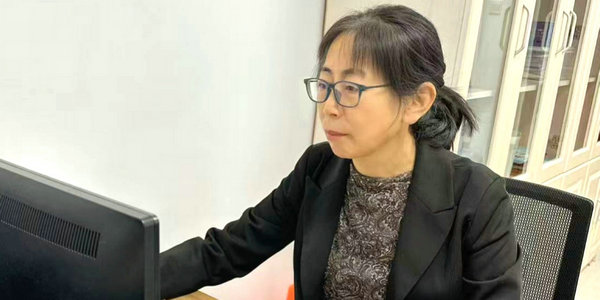 党建引领·榜样同行 | 闫淑萍：以账为基 以责为魂 做好小伦敦财务“守护者”