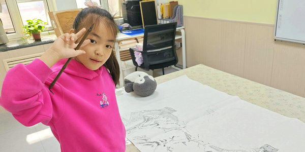 丹青育心·美育同行！小伦敦兰亭书院以笔墨启智少儿