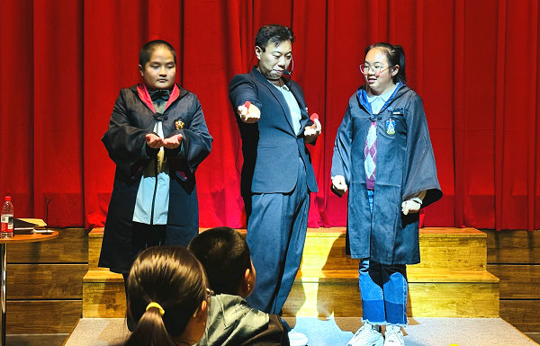 魔术表演环节10.jpg