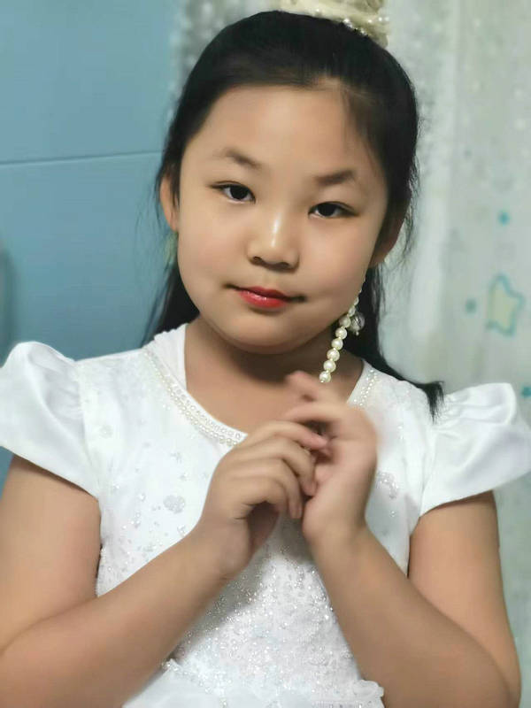 王琪02.jpg 王琪02.jpg